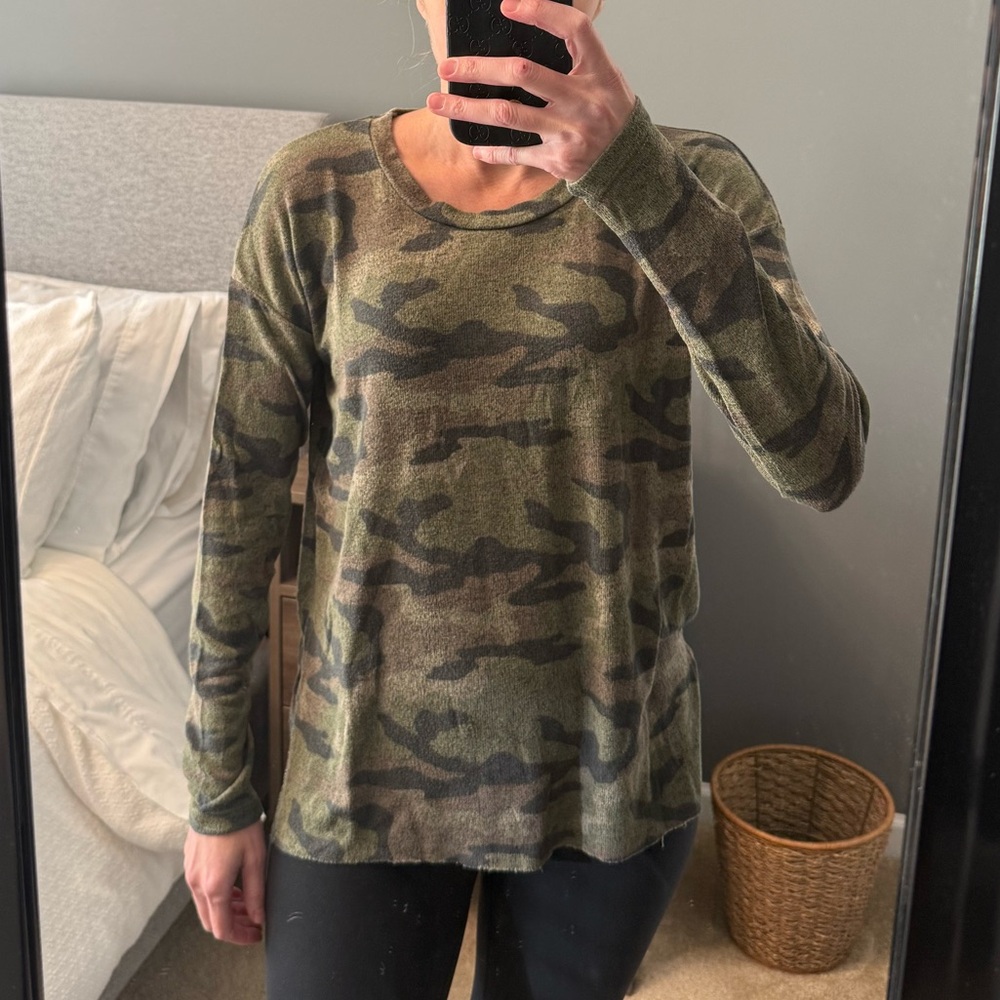 Camouflage Long Sleeve Sweater - Picture 5 of 8